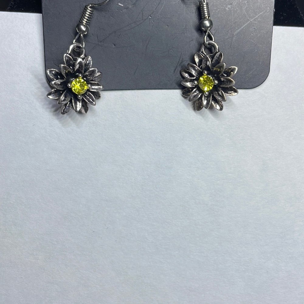Flower earrings